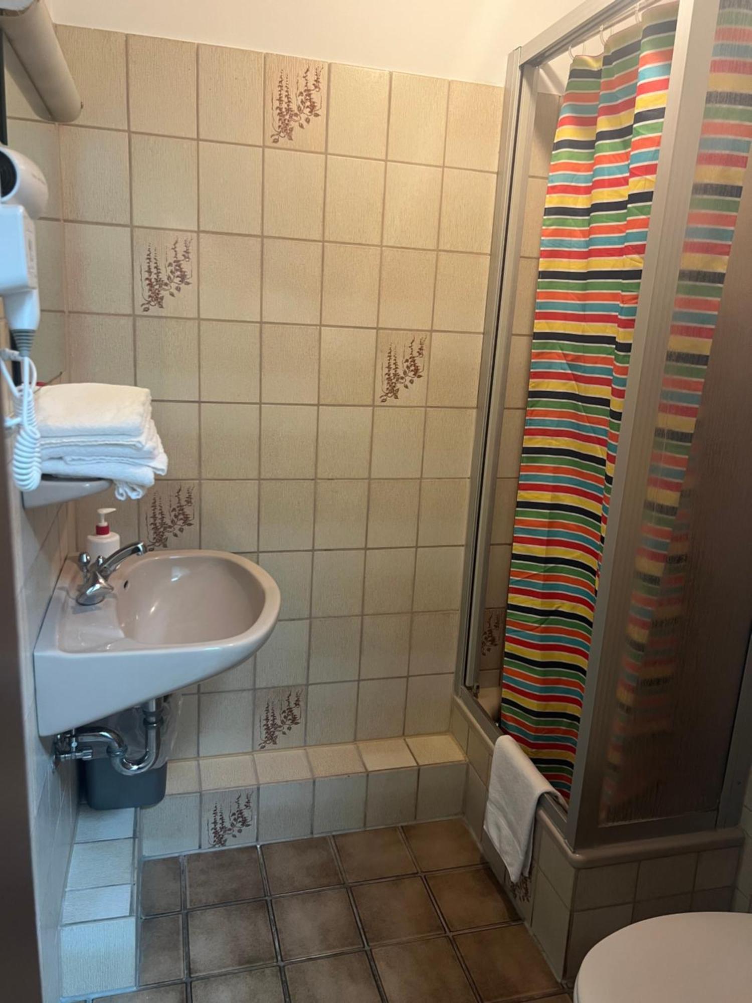Hotel Am Flughafen Köln Eksteriør billede