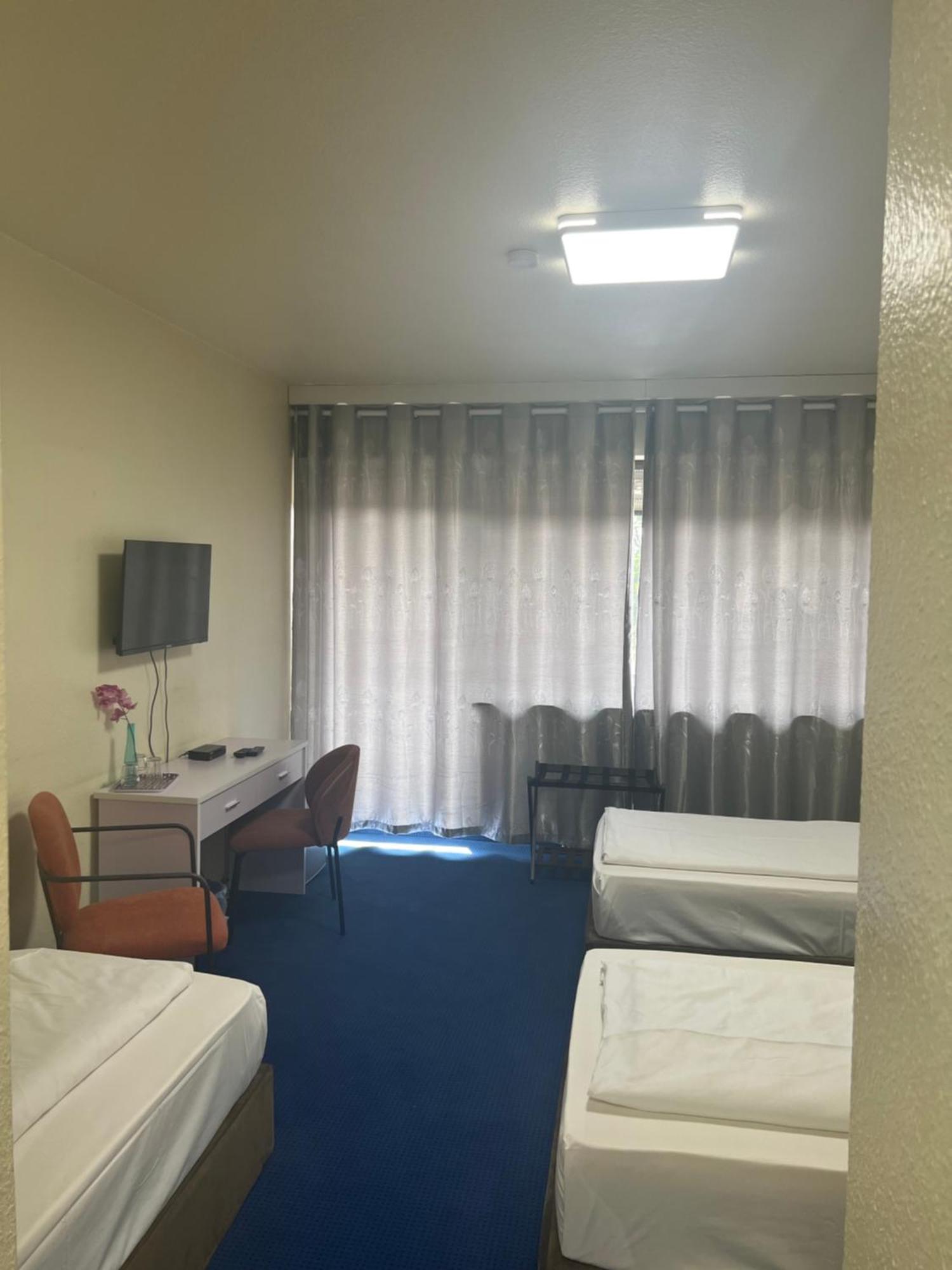 Hotel Am Flughafen Köln Eksteriør billede